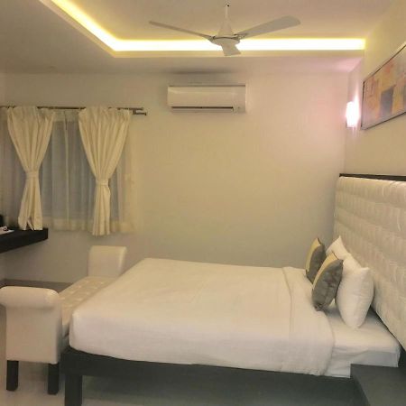 Krishna Beach Resort & Spa Колва Екстериор снимка