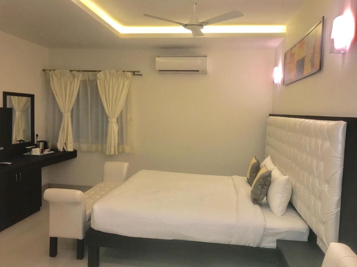 Krishna Beach Resort & Spa Колва Екстериор снимка