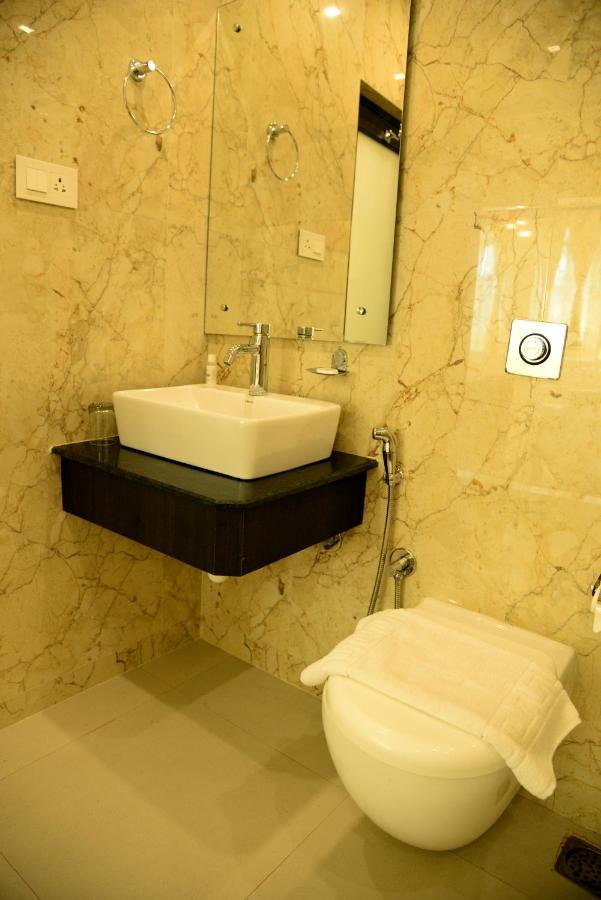 Krishna Beach Resort & Spa Колва Екстериор снимка