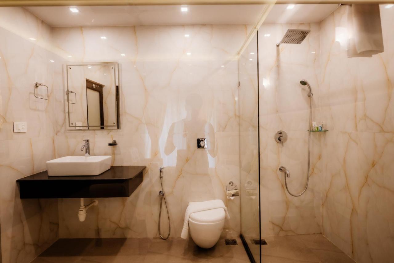 Krishna Beach Resort & Spa Колва Екстериор снимка