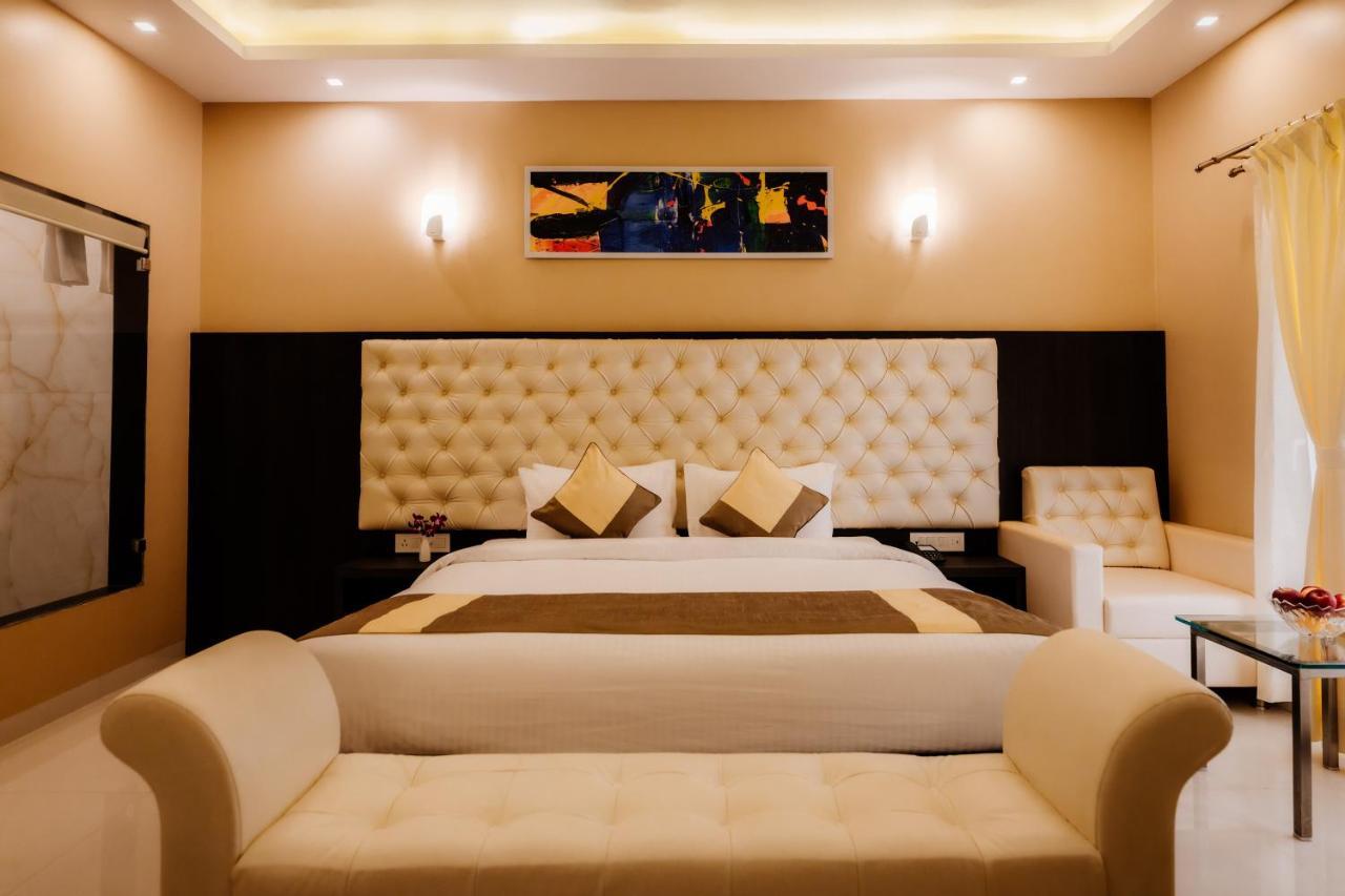 Krishna Beach Resort & Spa Колва Екстериор снимка