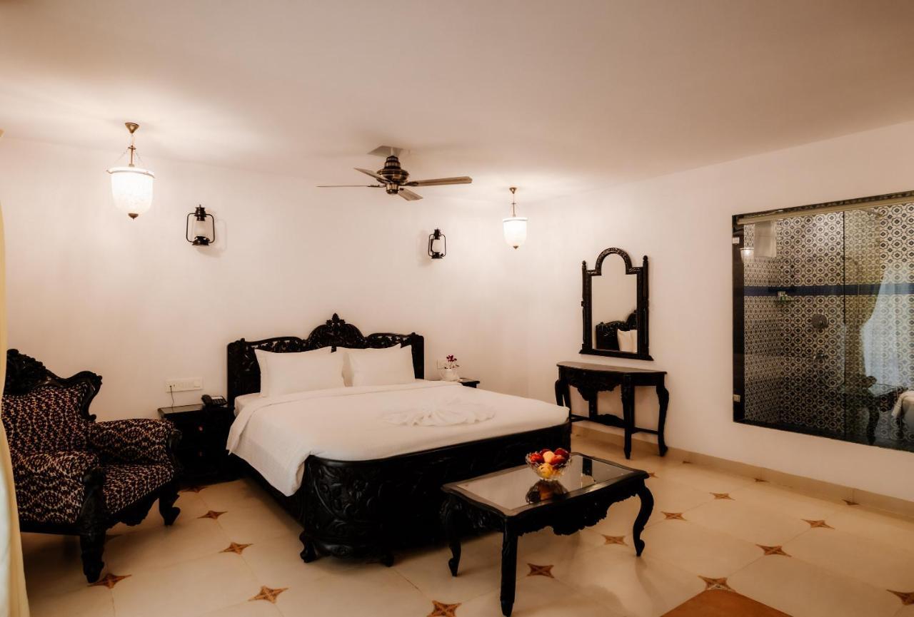Krishna Beach Resort & Spa Колва Екстериор снимка