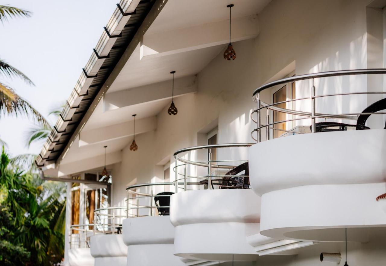 Krishna Beach Resort & Spa Колва Екстериор снимка